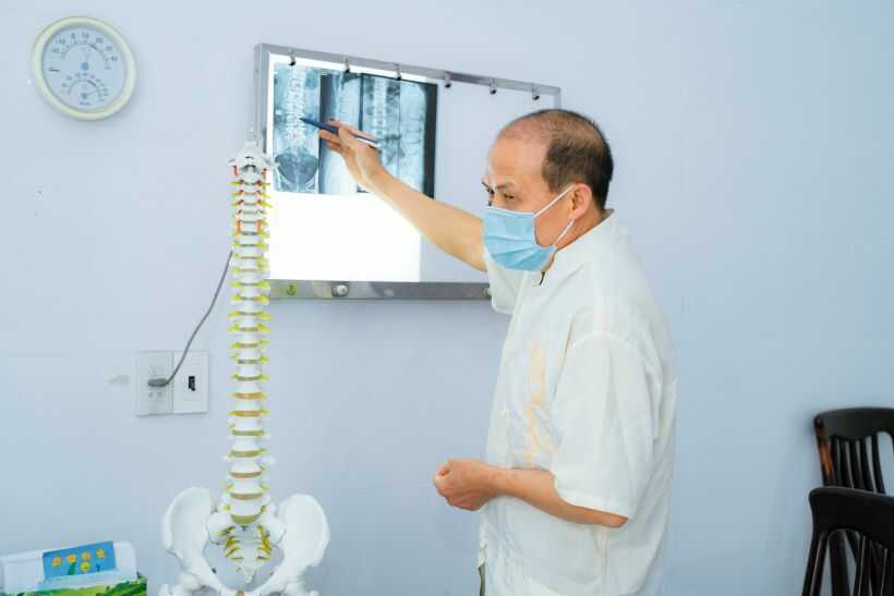 Câu hỏi thường gặp khi dùng thuốc đặc trị xương khớp Trần Gia Đường